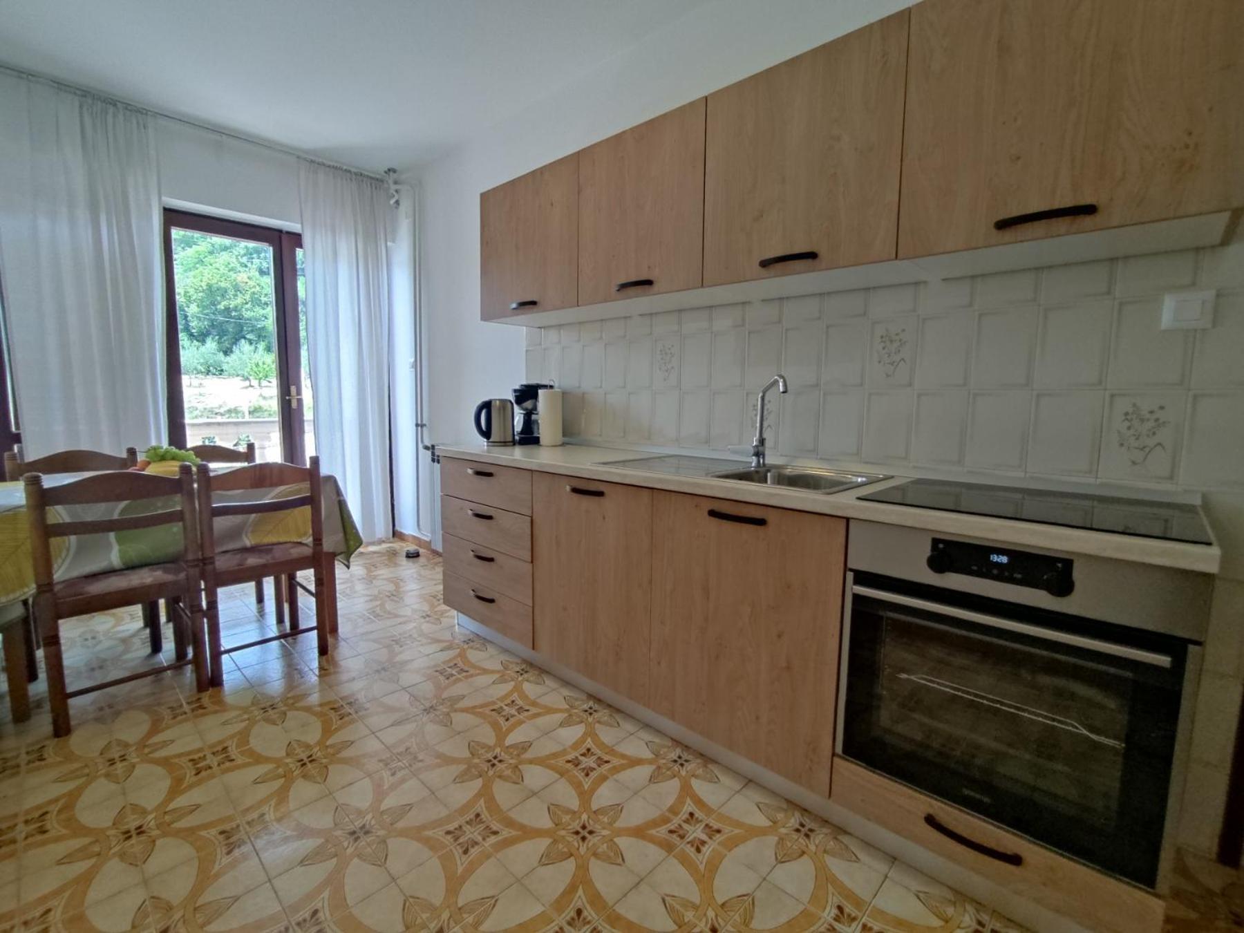 Apartments Rajkovic ลาบิน ภายนอก รูปภาพ